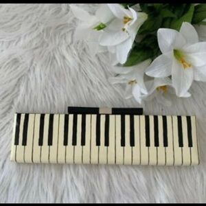 KATE SPADE FARRAH RECITAL KEYBOARD CLUTCH BAG